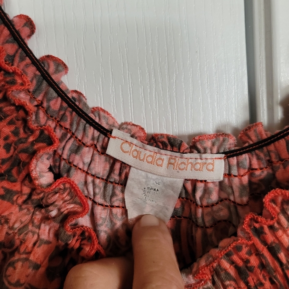 Beautiful blouse - Picture 2 of 3